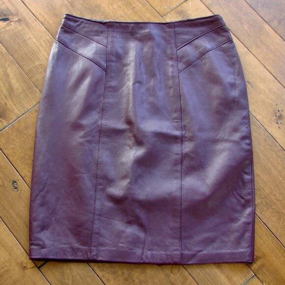 Danier Leather Pencil Skirt Deep Plum Office Vintage Size 12 or Medium - Picture 1 of 11